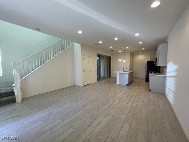 Foto del edificio - 11751 Emerald Lk Ave