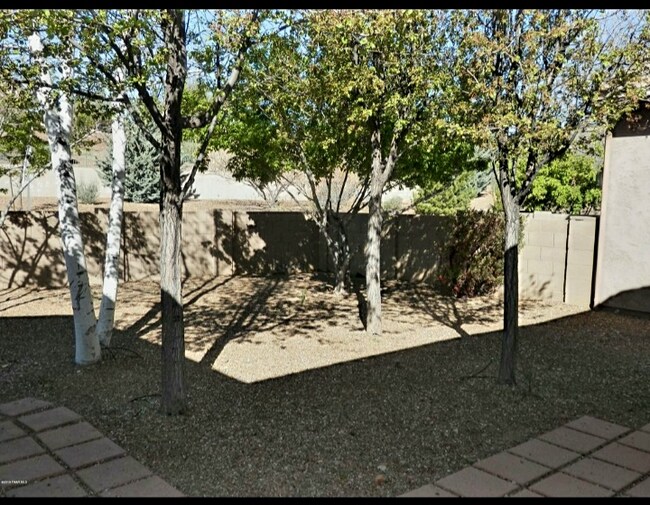 Building Photo - 1180 Stillness Dr