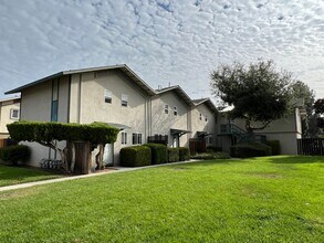 Building Photo - 10302 Terry Way