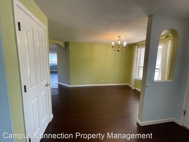 Foto del edificio - 3 br, 2 bath House - 3525 Berkshire