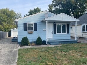 Building Photo - 2109 Grandview Ave