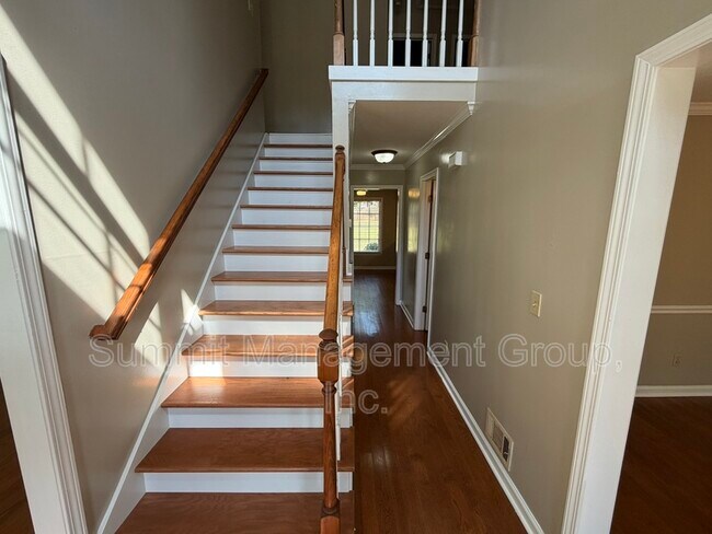 Foto del edificio - 1611 Ellington Rd SE