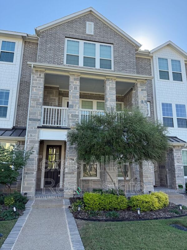Foto principal - 3704 Pelican Rst Wy