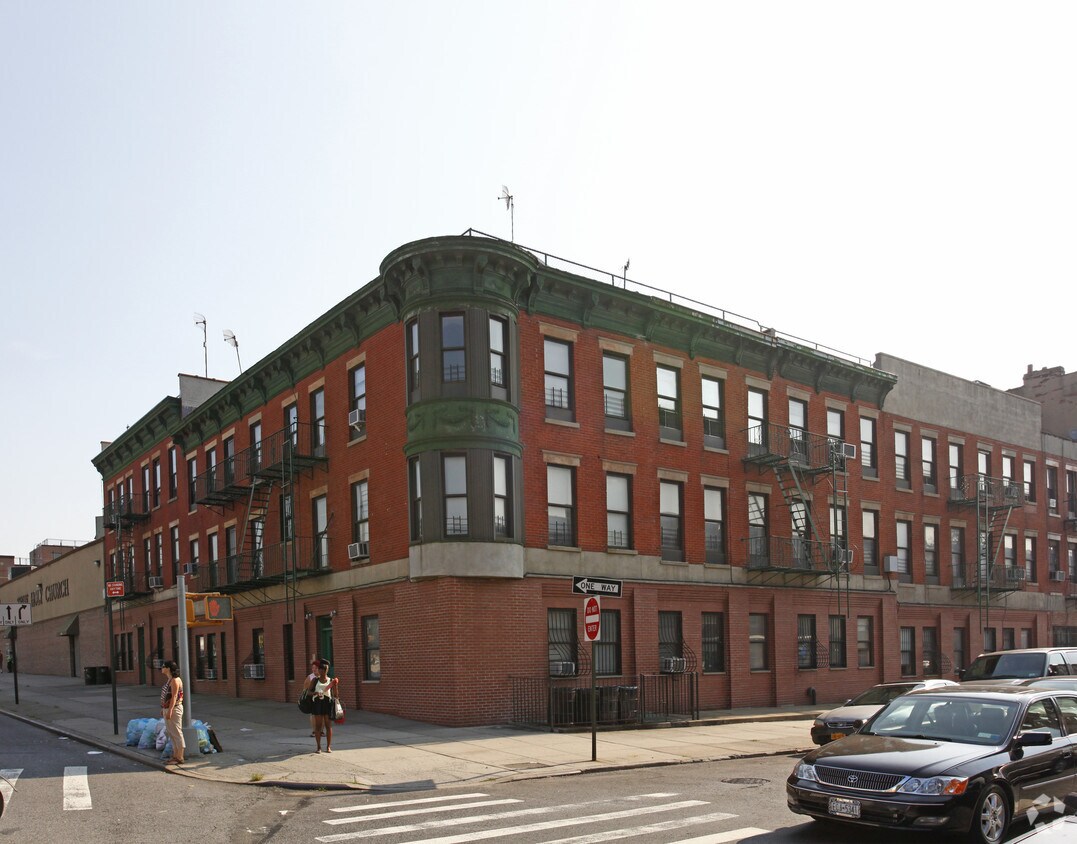 Foto principal - 2337 Pacific St