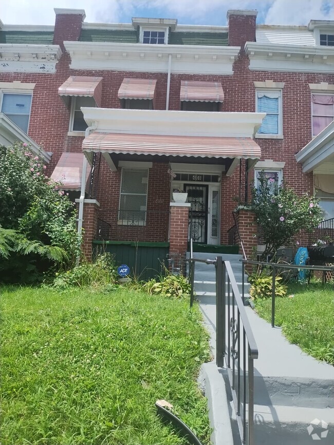 Building Photo - 408 Lyndhurst St