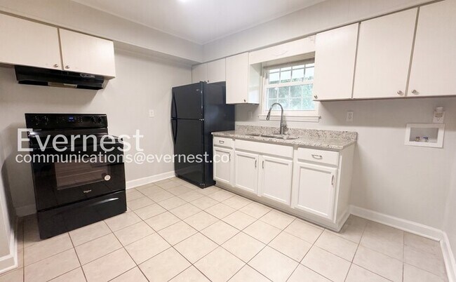 Foto del edificio - 8304 Baldwyn Cove