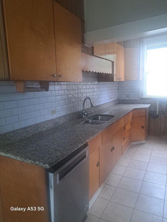 Foto del edificio - 98 Brookline St