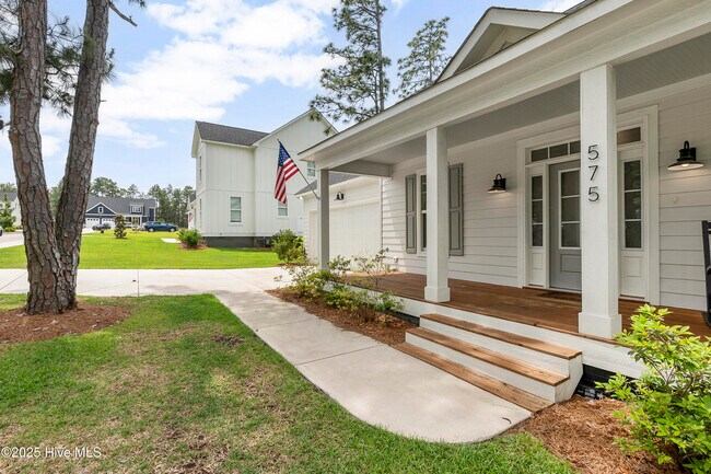 Building Photo - 575 Vintage Ln