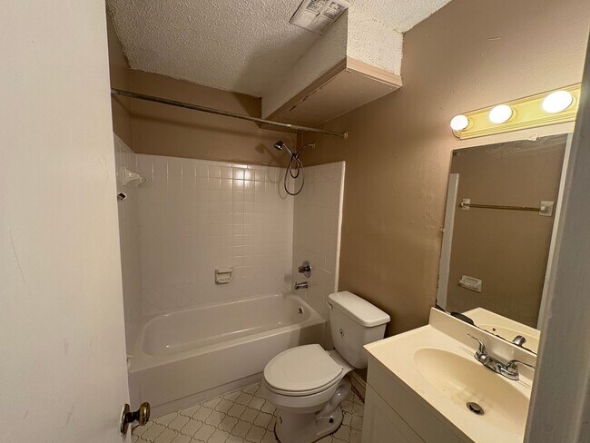Foto del edificio - 1714 25th Ave