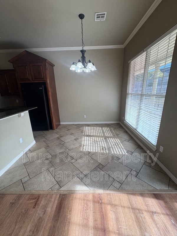 Foto del edificio - 817 Cypress Dr