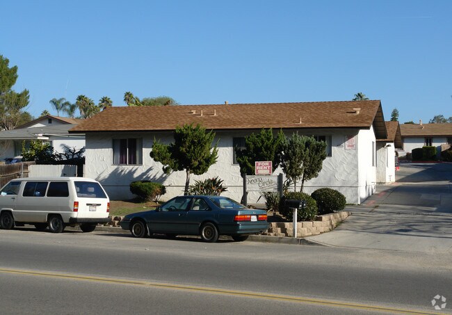Building Photo - Arena Circle Apartments