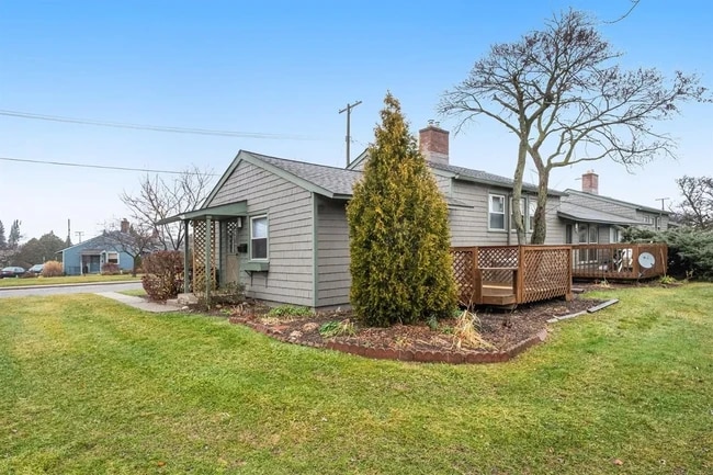 Building Photo - 3412 Edgewood Dr