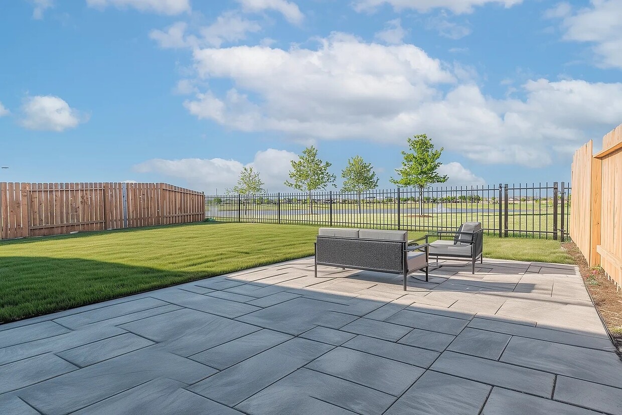 Foto del edificio - 18622 Georgina Lily Ln