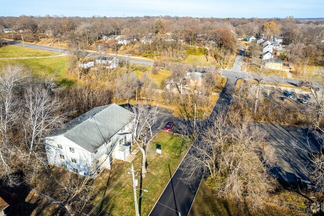 Aerial Photo - Cottonwood Apartments