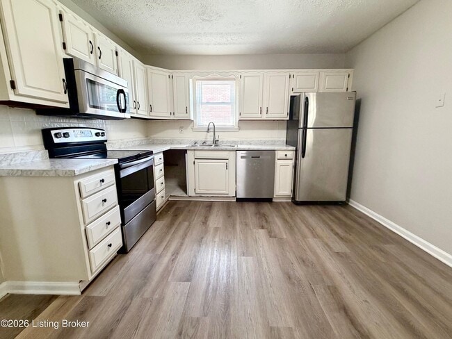 Building Photo - 6112 Corinth Way