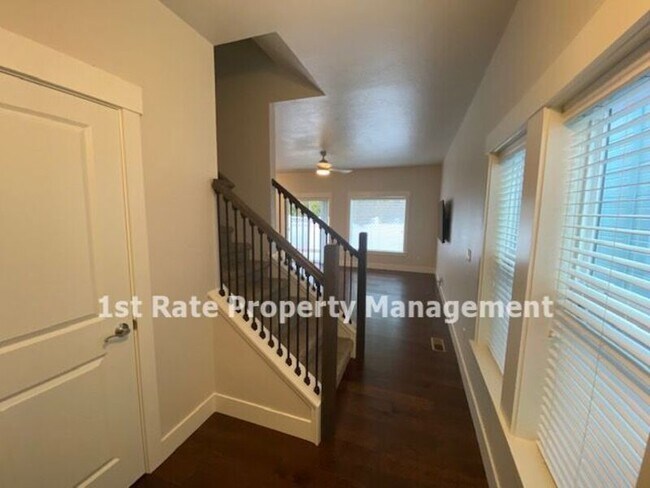 Building Photo - 399 S Academy Ln