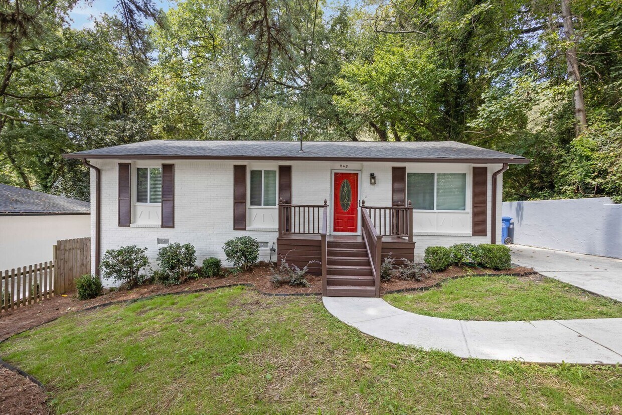Foto principal - Newly Renovated Beauty!