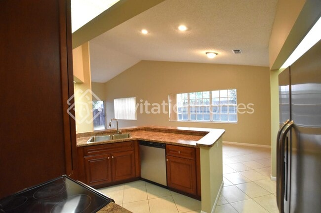 Building Photo - 9561 NW 18th Manor