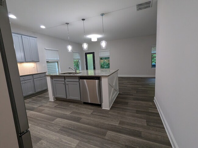Building Photo - 529 Omnia Ridge Way