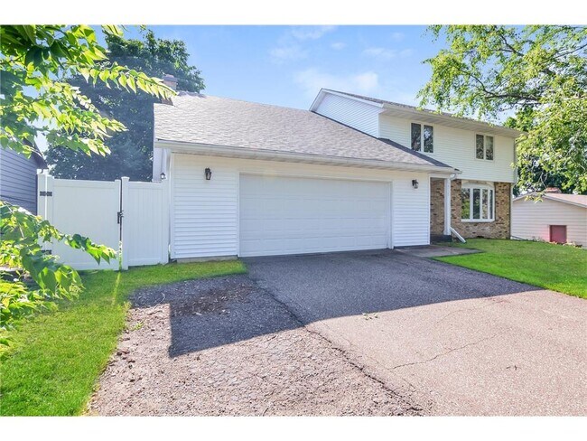 Foto del edificio - 8525 Ivywood Ave S