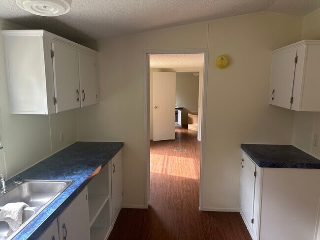 Foto del edificio - 153 Baywood Trail