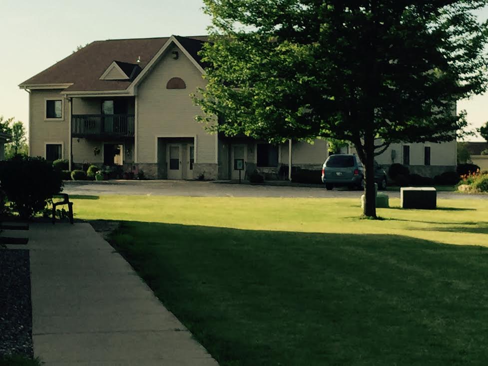 207 Arrowhead Dr, Mukwonago, WI 53149 Apartments in Mukwonago, WI