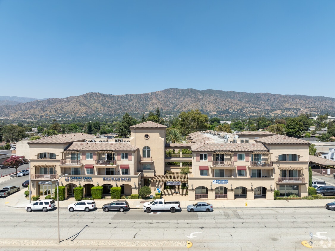 Glendora Park Place Apartments 633 W Route 66 Glendora, CA 91740