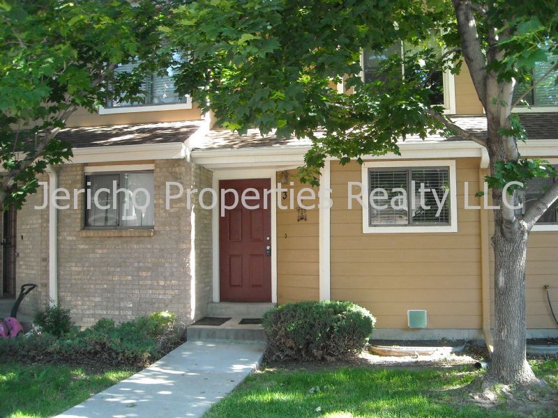 Primary Photo - 8745 W Cornell Ave