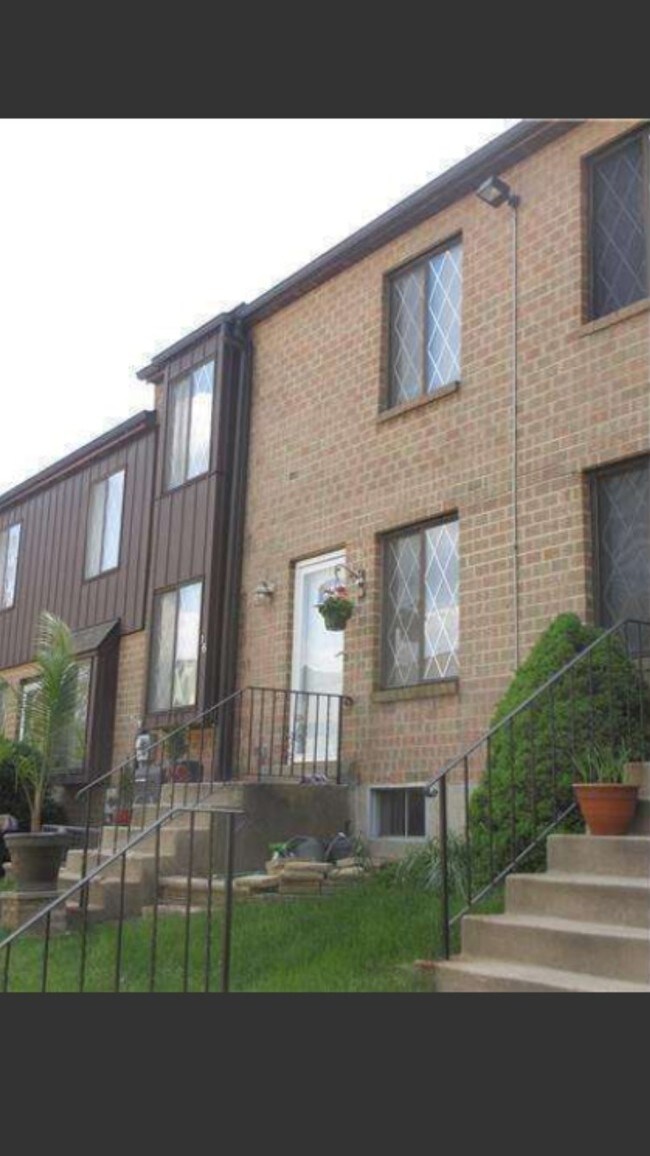 5200 Hilltop Dr Unit Cc16, Brookhaven, PA 19015 Condo for Rent in