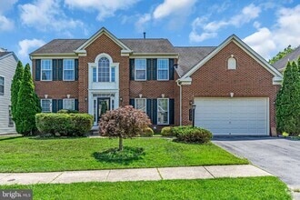 Building Photo - 4415 Medallion Dr