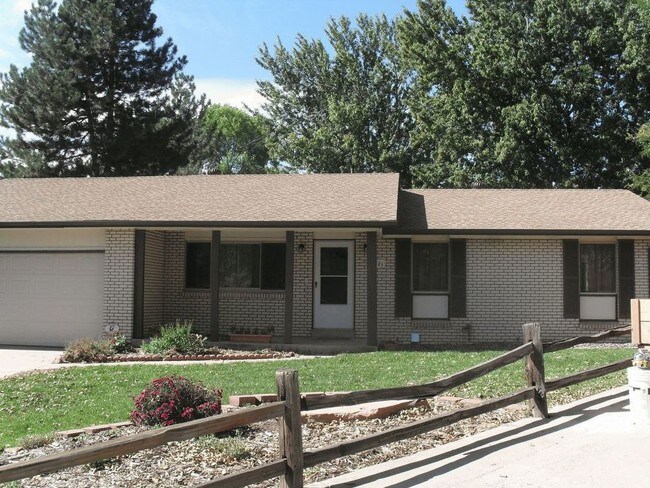 Building Photo - 2521 S Garland St