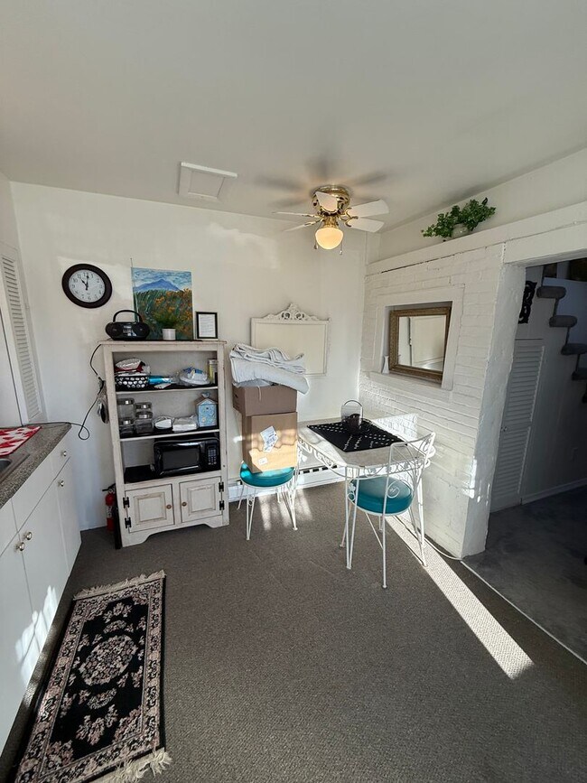 Foto del edificio - Charming Cottage in Newportville