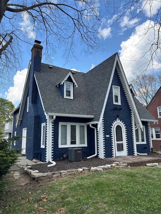 Photo - Butler Beauty on the Knoll!  6BR/3BA ready to go for next school year. House