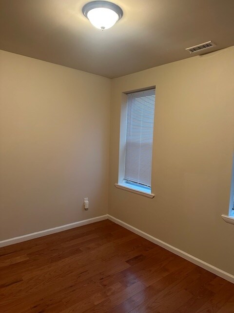 Building Photo - 3649 Cottage Ave