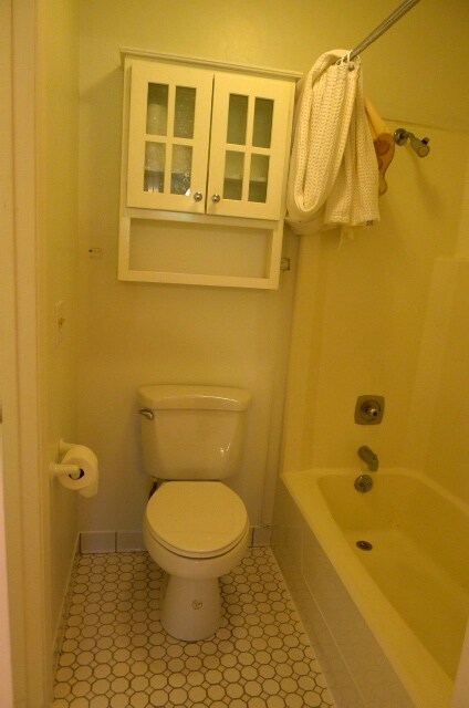 Foto del edificio - 108 Burwash Ave