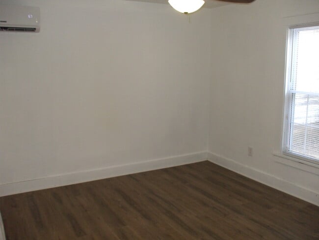 Foto del edificio - 700 E 11th Ave