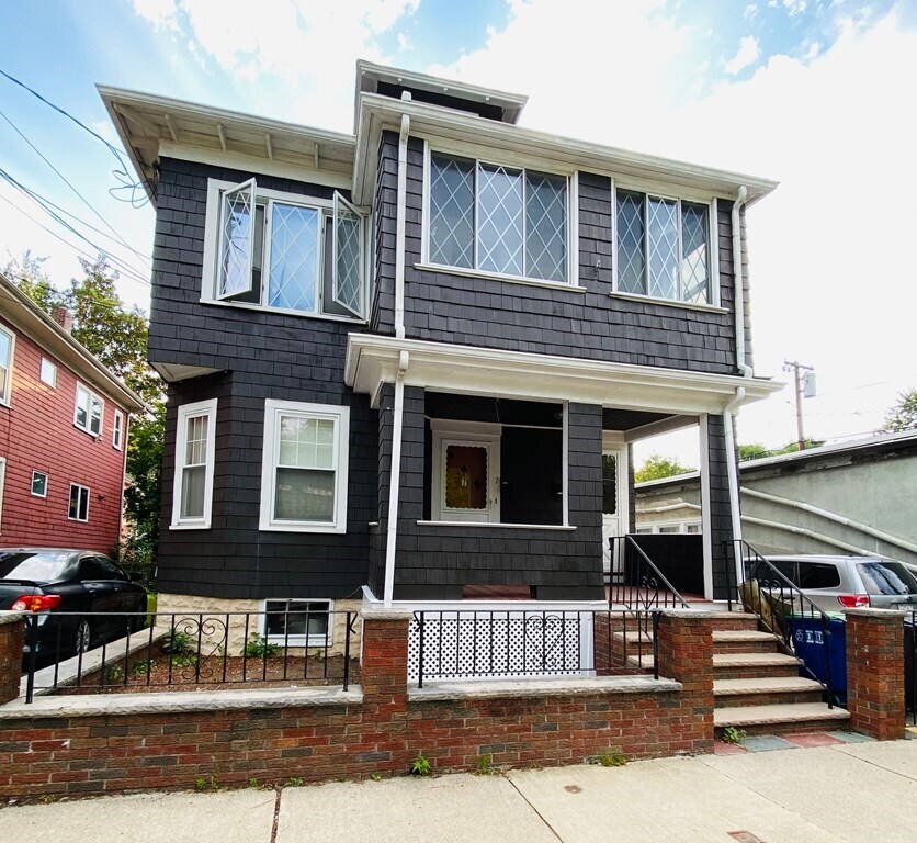 Primary Photo - 5 Parkdale St