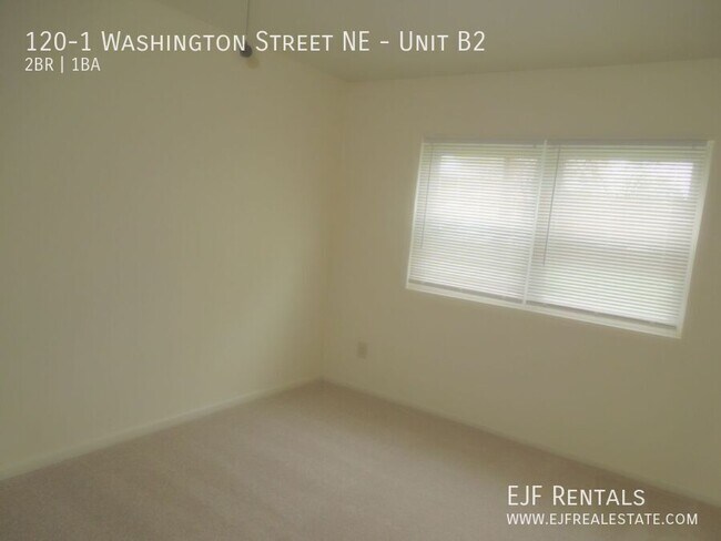 Foto del edificio - 120-1 Washington St NE