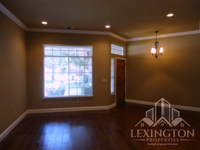 Foto del edificio - Spacious, single-story, 3bd-2ba Home located in Folsom's desirable Natoma Station community!