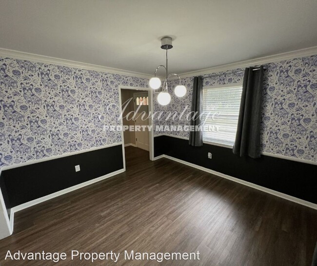Building Photo - 4 br, 2 bath House - 5131 Whiteway Dr.