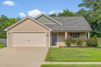 Building Photo - 1493 Fredrick Dr