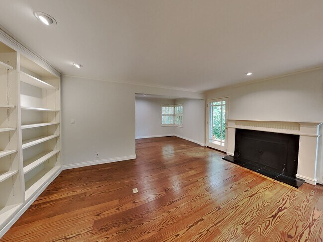 Foto del edificio - Piedmont Pines 2/1.5 Home Available Now!