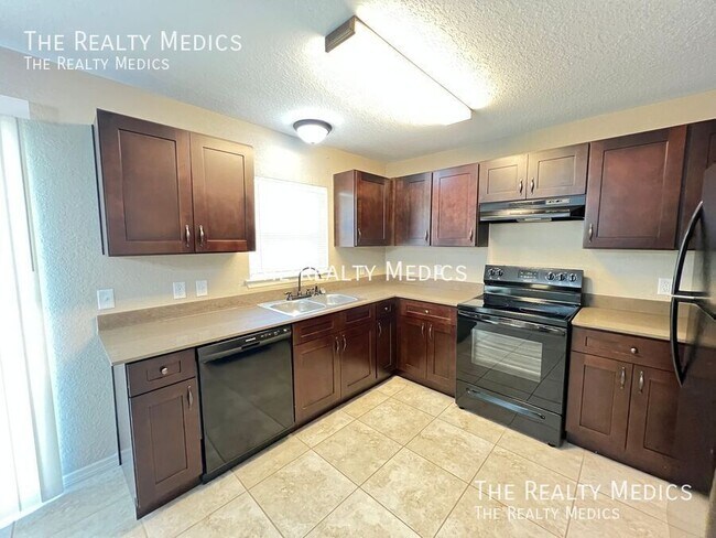 Foto del edificio - 16147 SW 17th Ave