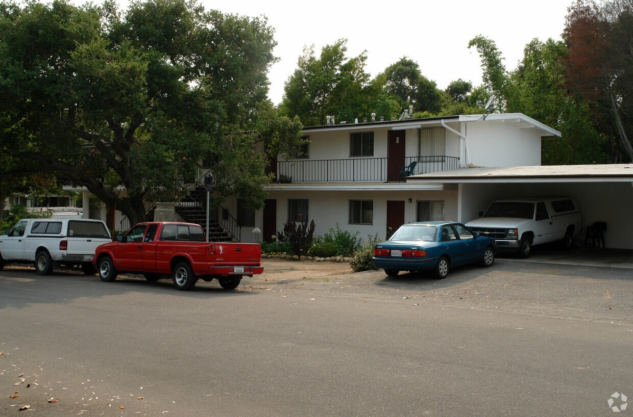 Building Photo - 222 W Constance Ave