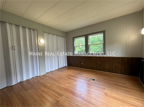 Building Photo - 72 Park Dr