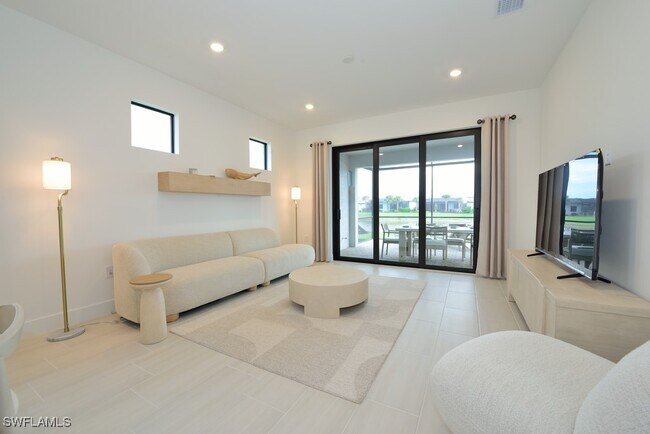 Building Photo - 1904 Sierra Ct