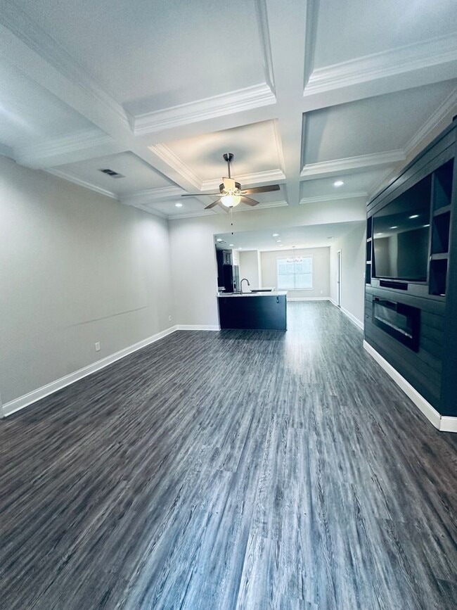 Building Photo - 600 Broderick Cir