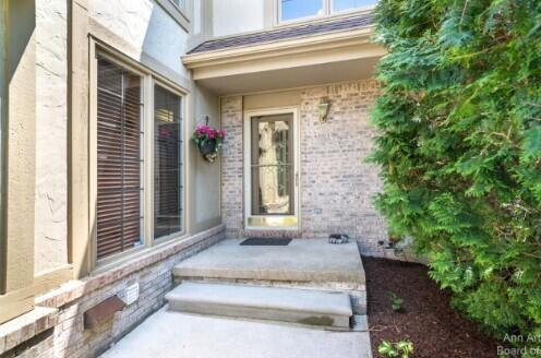 Foto del edificio - 2734 Winter Garden Ct
