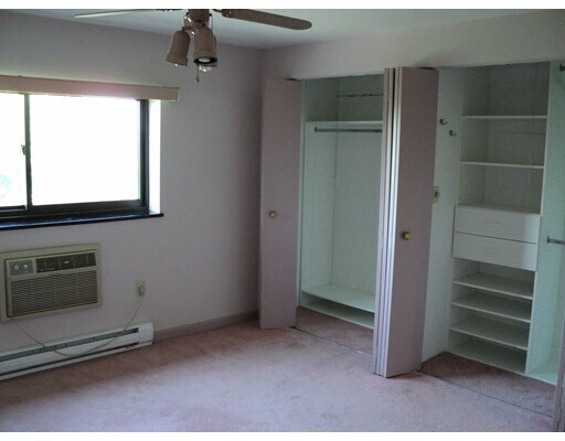 Foto del edificio - 1321 Worcester Rd