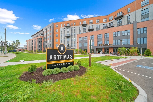 Building Photo - Artemas